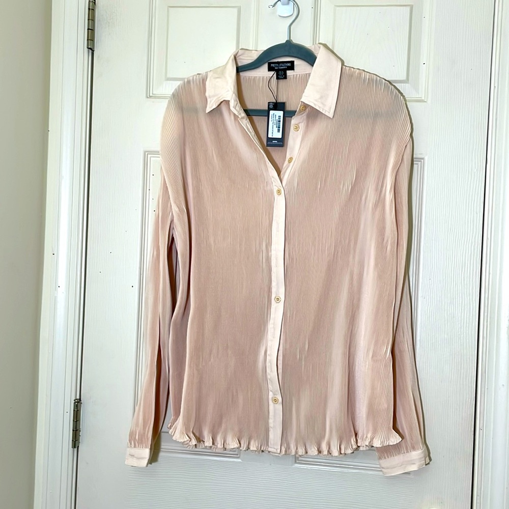 NWT Maternity Shirt Cream Crepes Style Long Sleeves Size 8